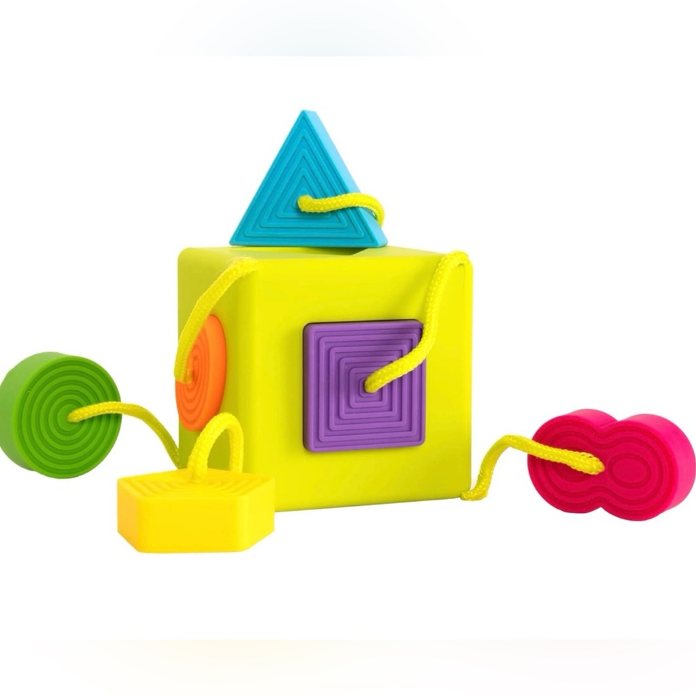 Fat Brain Toys | OombeeCube